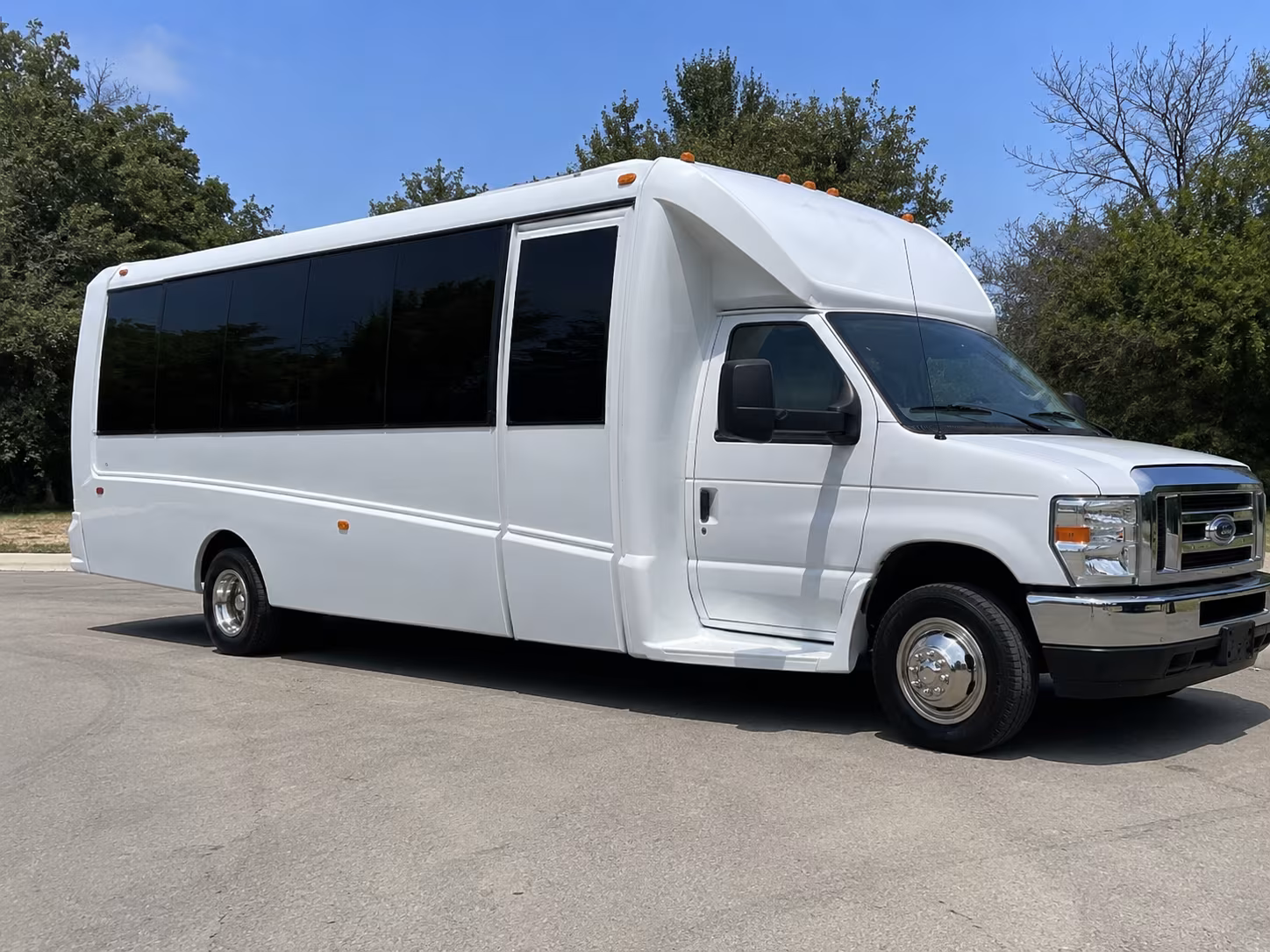 hit every photo stop in your hartford party bus before the dance